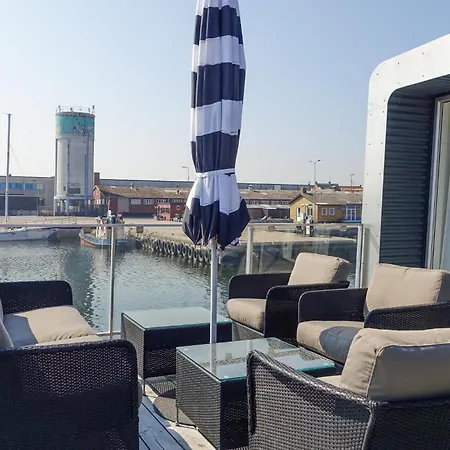 3 Bedroom Amazing Ship In 5*