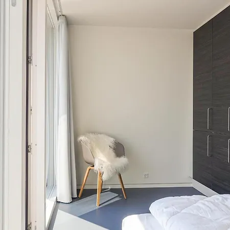 3 Bedroom Amazing Ship In