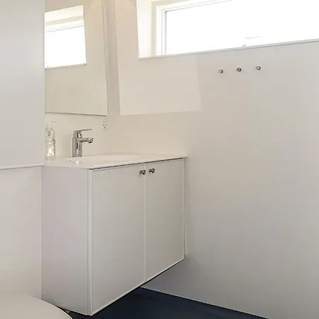 3 Værelses Fantastisk Skib I Bådhotel Neksø