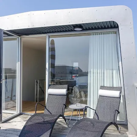 Botel 3 Bedroom Amazing Ship In Neksø