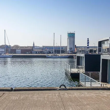 Botel 3 Bedroom Amazing Ship In Neksø