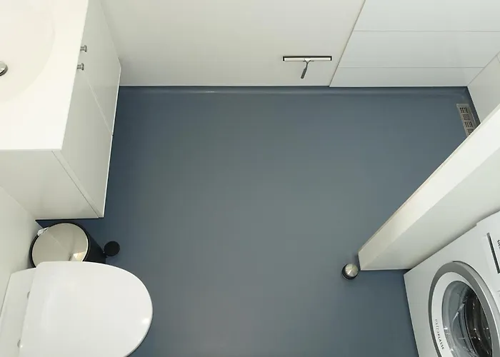 船上ホテル 3 Bedroom Amazing Ship In