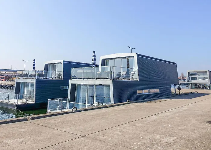 3 Bedroom Amazing Ship In 5*